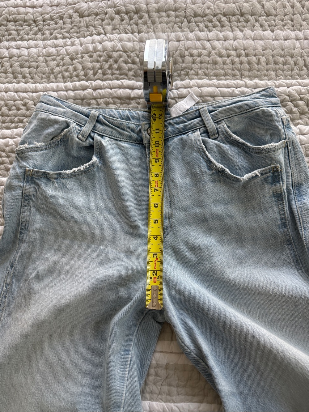 Vervet Light Blue Wide Leg Jeans - Classic Flare Style, Size 29 - Picture 8 of 10